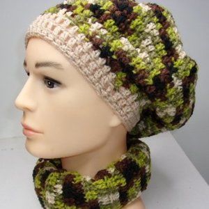 Slouchy camo hat and neckwarmer